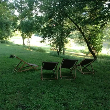 招待所 拉武特美食住宿加早餐旅馆