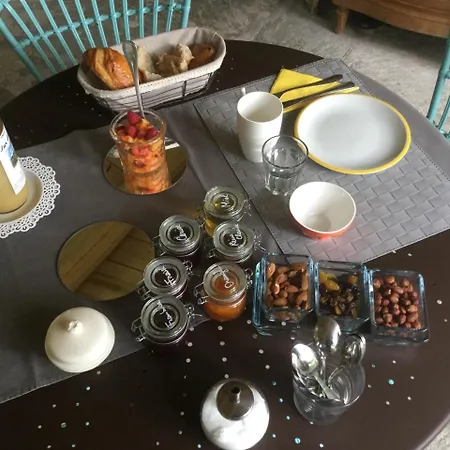 拉武特美食住宿加早餐旅馆