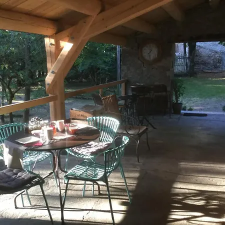 拉武特美食住宿加早餐旅馆