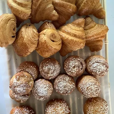 招待所 拉武特美食住宿加早餐旅馆 3*